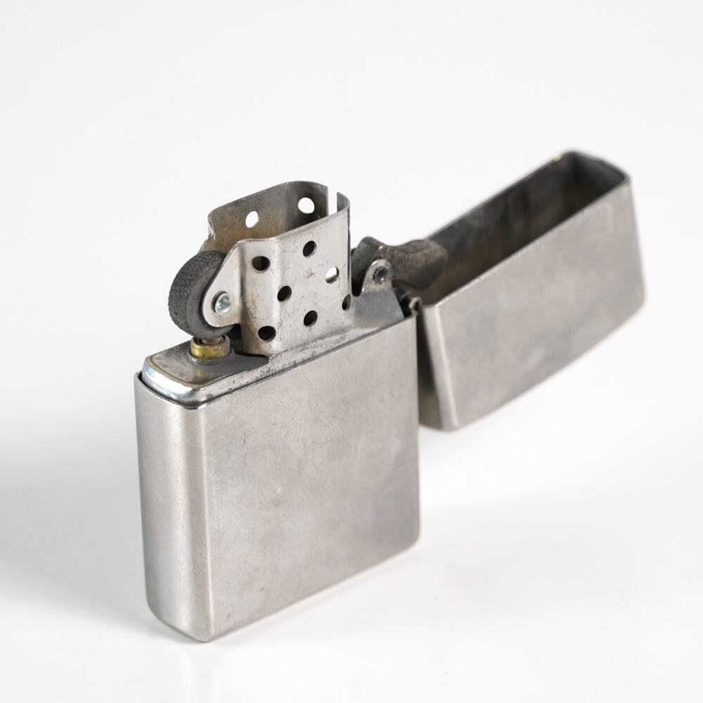 Zippo Plain Windproof Pocket Lighter Classic Brushed Chrome Metal Silver Gray